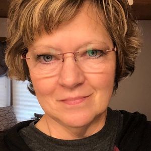 Meet your Posher, Gail